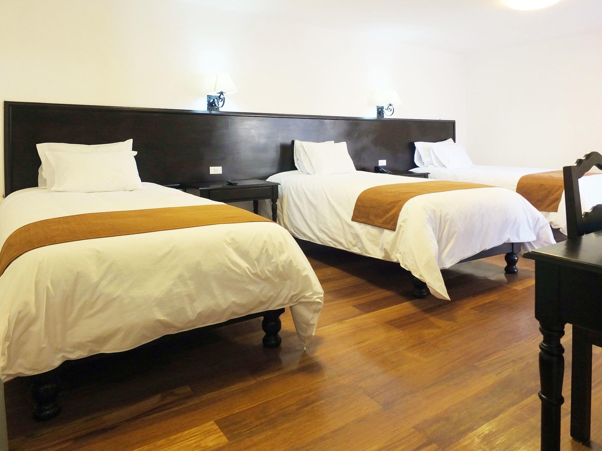 Illa Hotel Cuzco Esterno foto