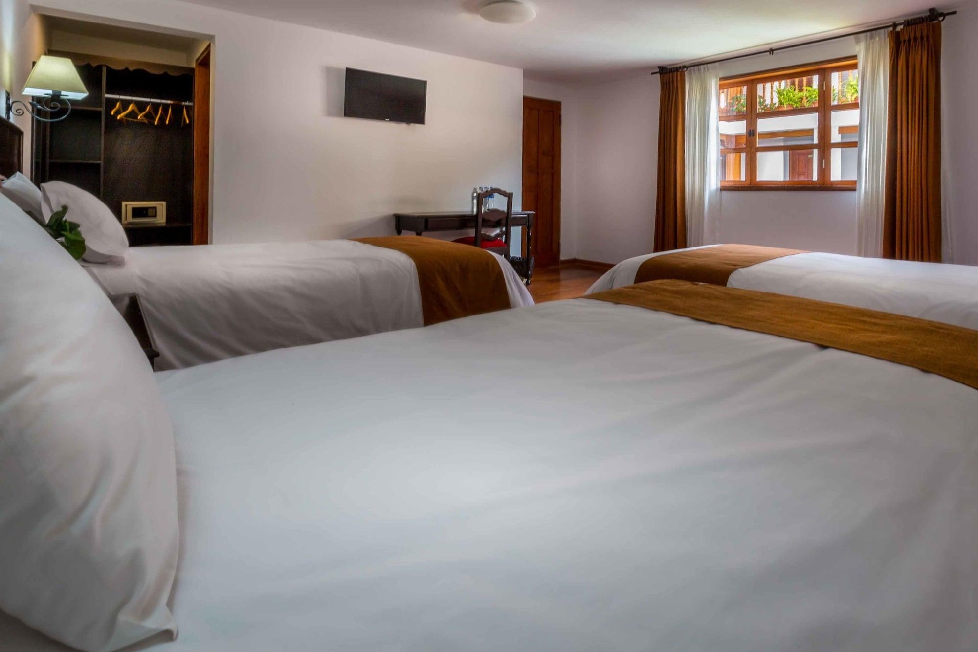 Illa Hotel Cuzco Esterno foto