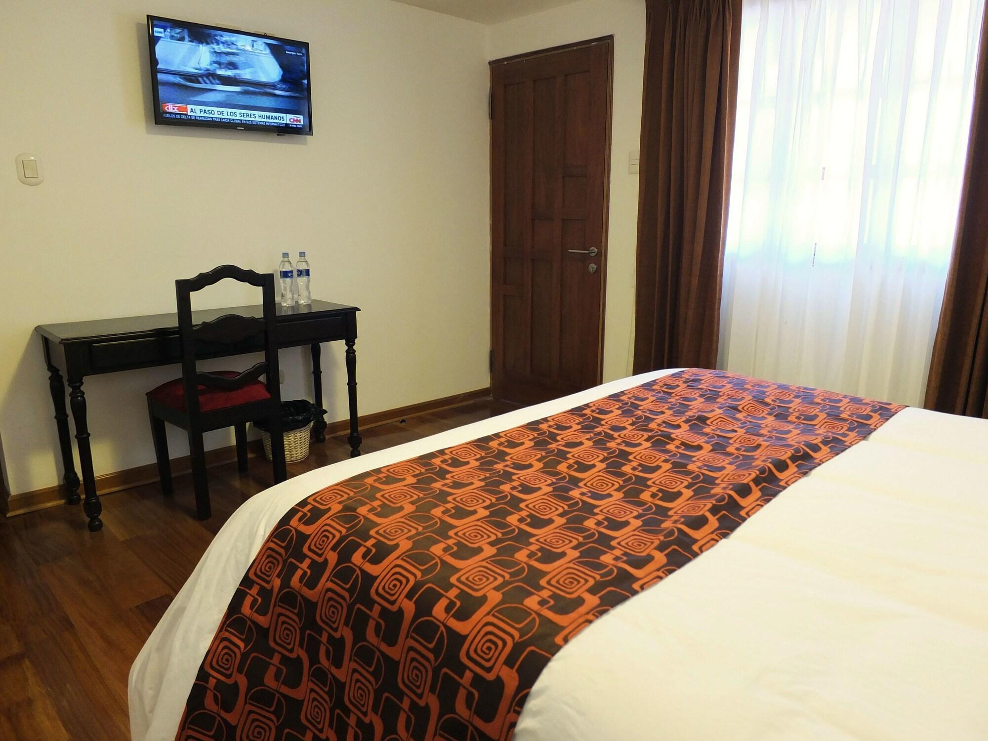 Illa Hotel Cuzco Esterno foto