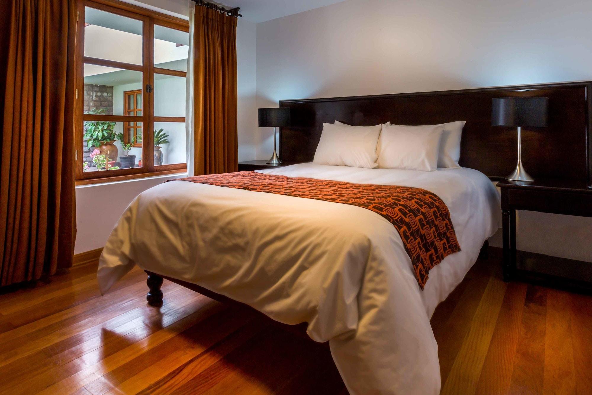 Illa Hotel Cuzco Esterno foto