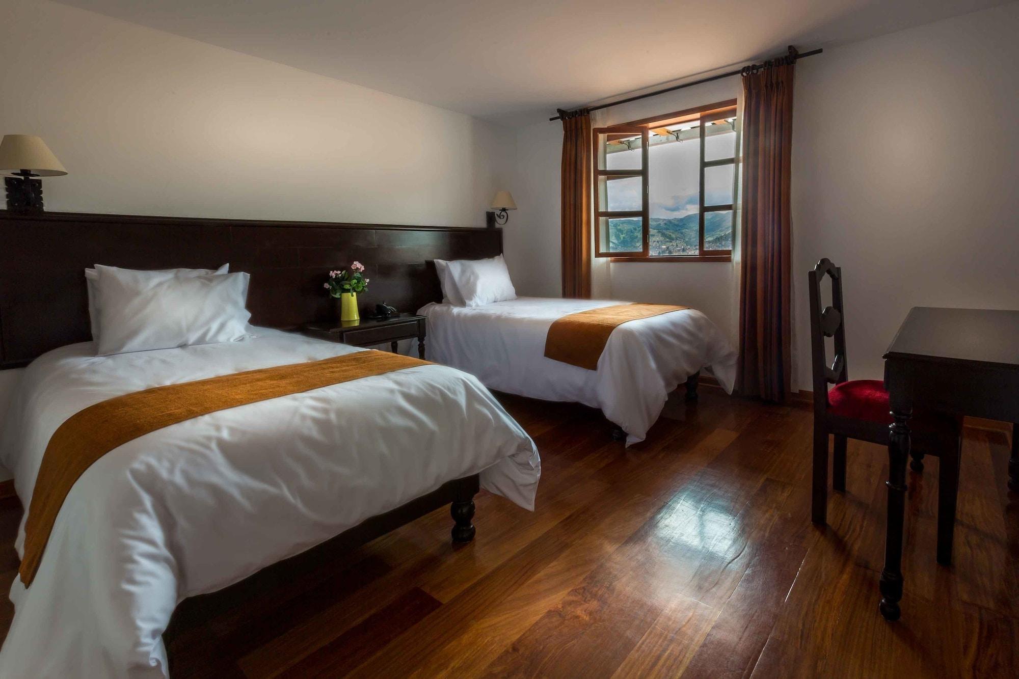 Illa Hotel Cuzco Esterno foto