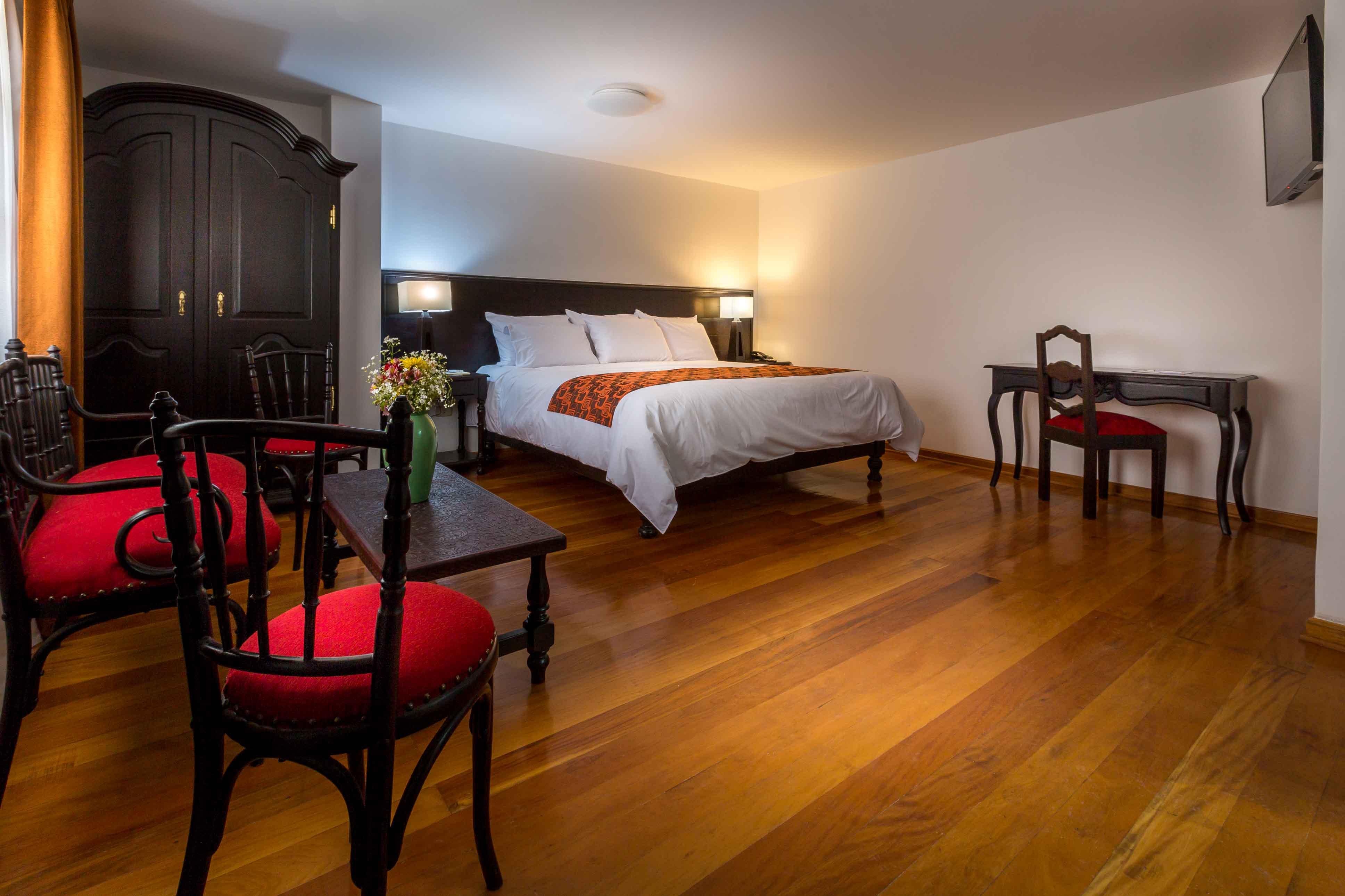 Illa Hotel Cuzco Esterno foto