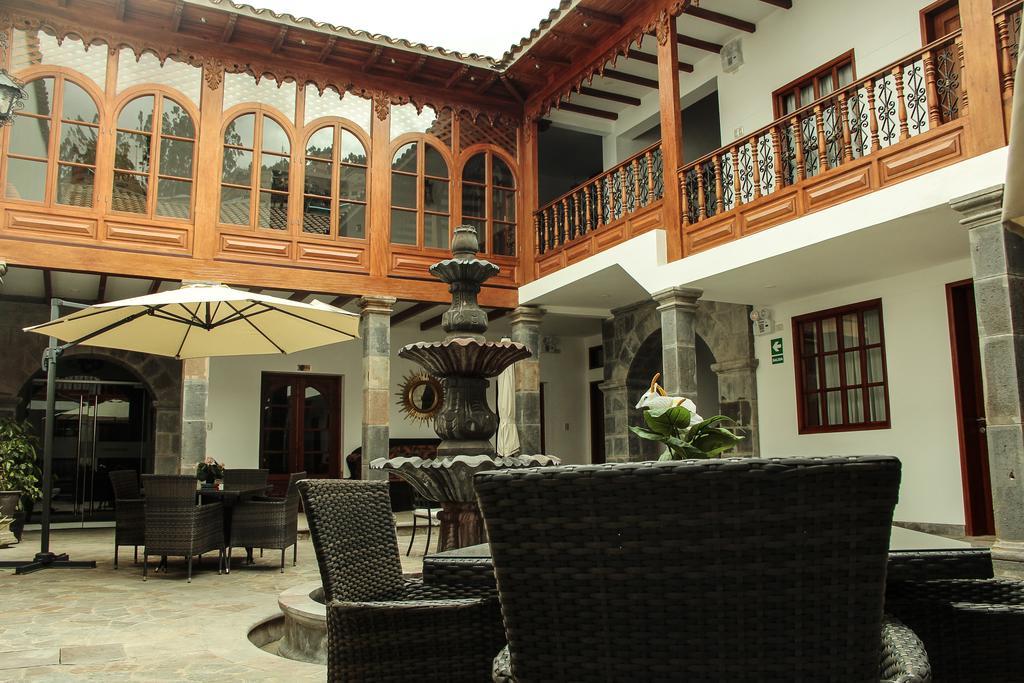 Illa Hotel Cuzco Esterno foto