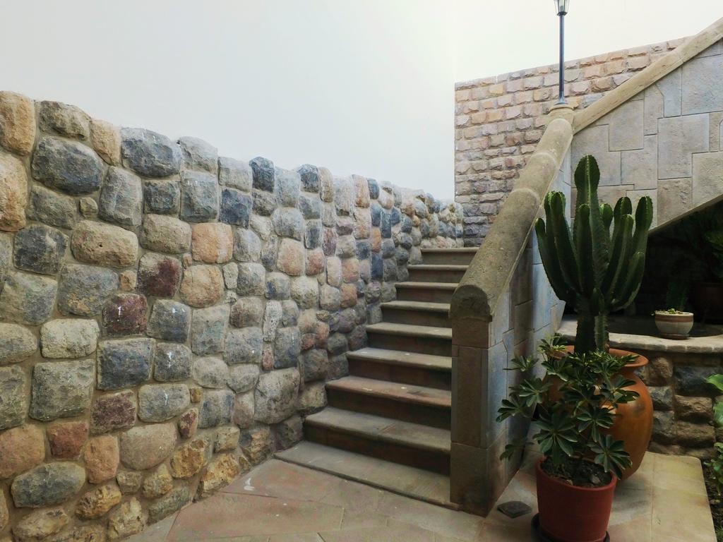 Illa Hotel Cuzco Esterno foto