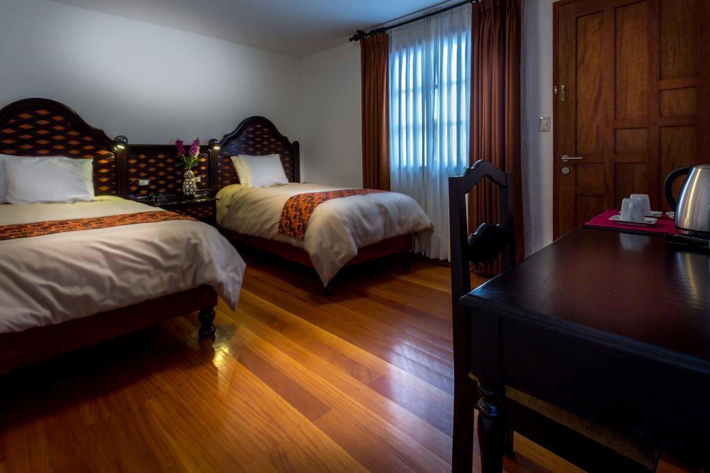 Illa Hotel Cuzco Esterno foto